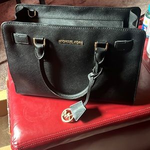 MICHAEL KORS BLACK PURSE/HANDBAG EXCELLENT CONDITION